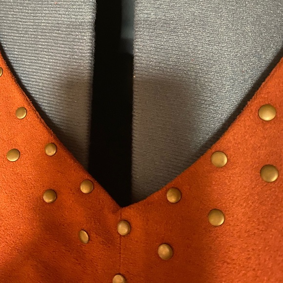 Style & Co. Rust colored micro suede Top / Tunic with brass studs at V-neck. - Picture 2 of 9